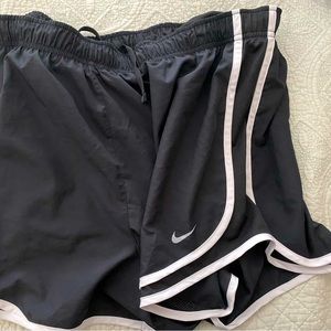 Nike Dri-Fit 1x Black & White NWOT